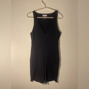 Babaton Aritzia Black V-Neck Bodysuit Romper Shorts Size Large